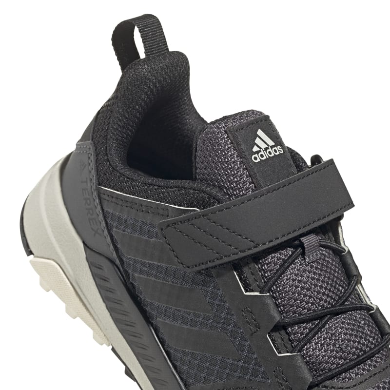 נעלי שטח לילדים עם סקוטש Adidas Terrex נעלי שטח לילדים עם סקוטש Adidas Terrex